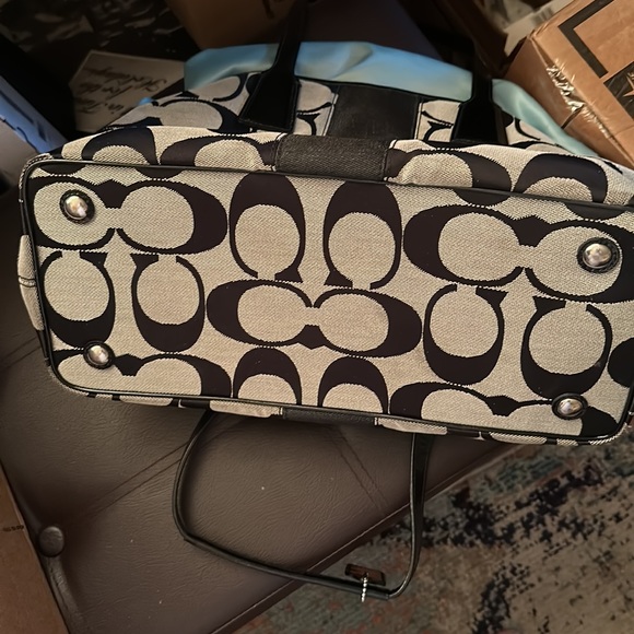 COACHSignature Stripe Frame Kisslock
Carryall Satchel Handbag EUC - Picture 6 of 6